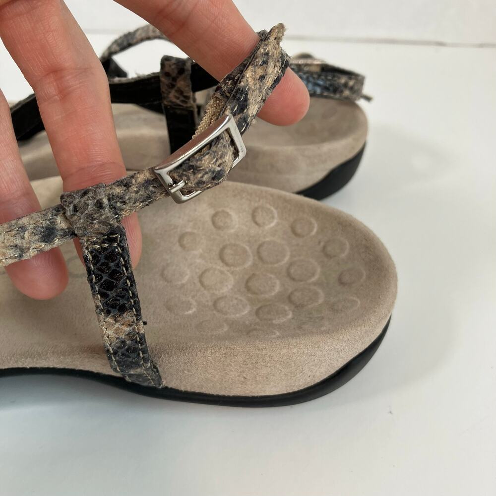 VIONIC Lizbeth Natural Snake Printed Medallion T-strap Thong Sandals WORN - Picture 3 of 16